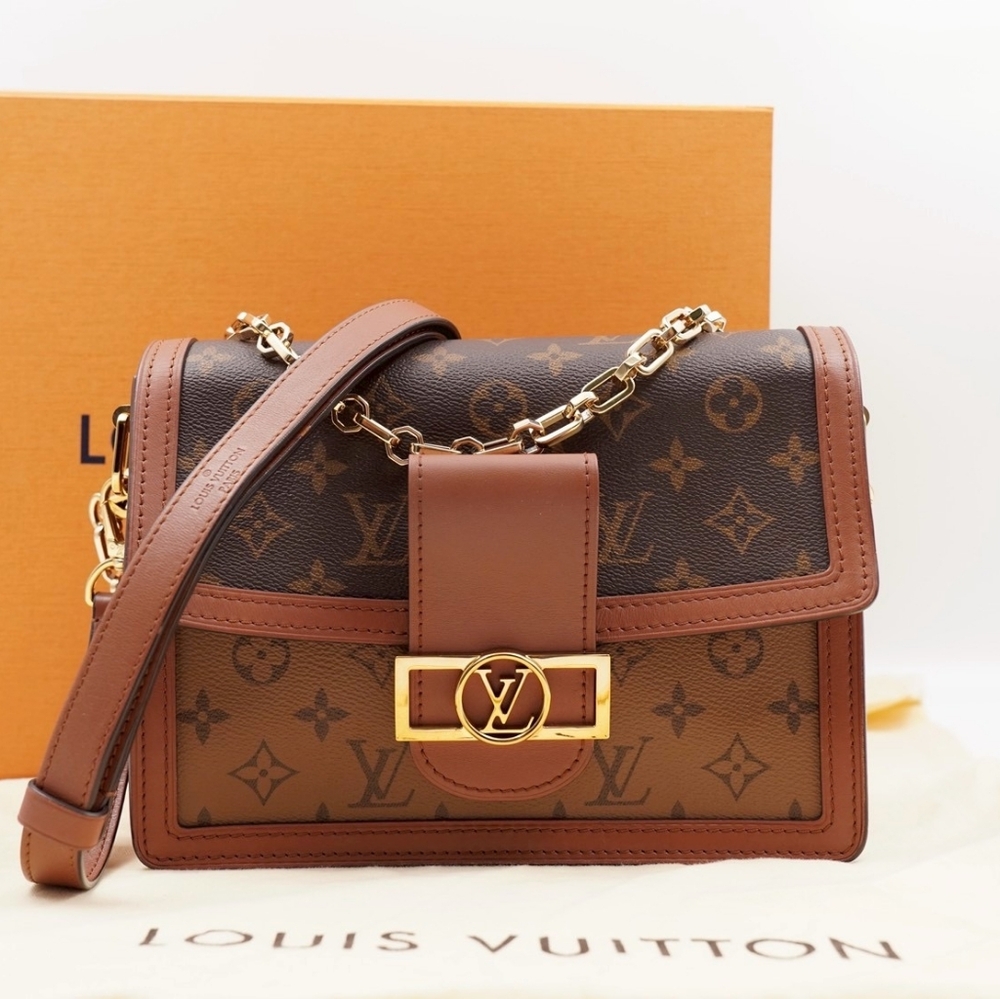 CF13 💟 Louis Vuitton Reverse Monogram Dauphine MM - image 1